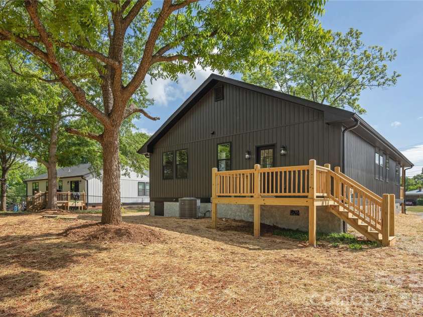792 Poors Ford Road, Rutherfordton, NC 28139.  MLS# CAR4376787, YatesRealty ID 19736. 