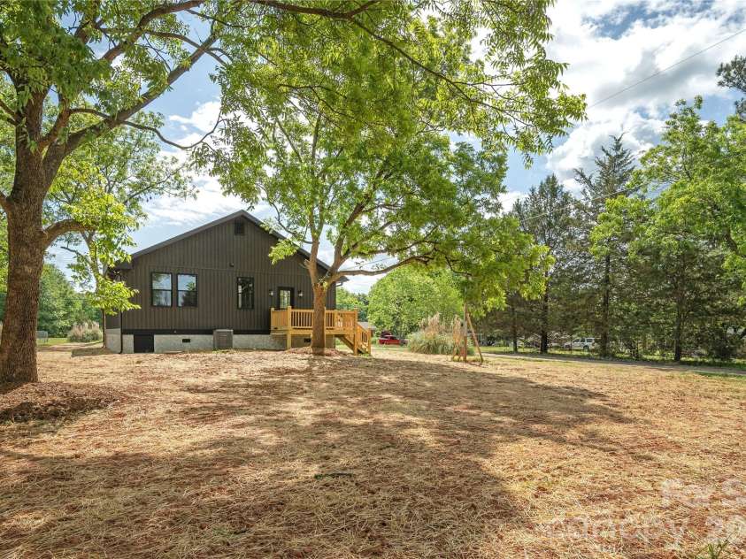 792 Poors Ford Road, Rutherfordton, NC 28139.  MLS# CAR4376787, YatesRealty ID 19736. 