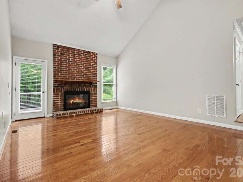 1201 Ashford Street, Charlotte, NC 28214.  MLS# CAR4376369, YatesRealty ID 19737. 