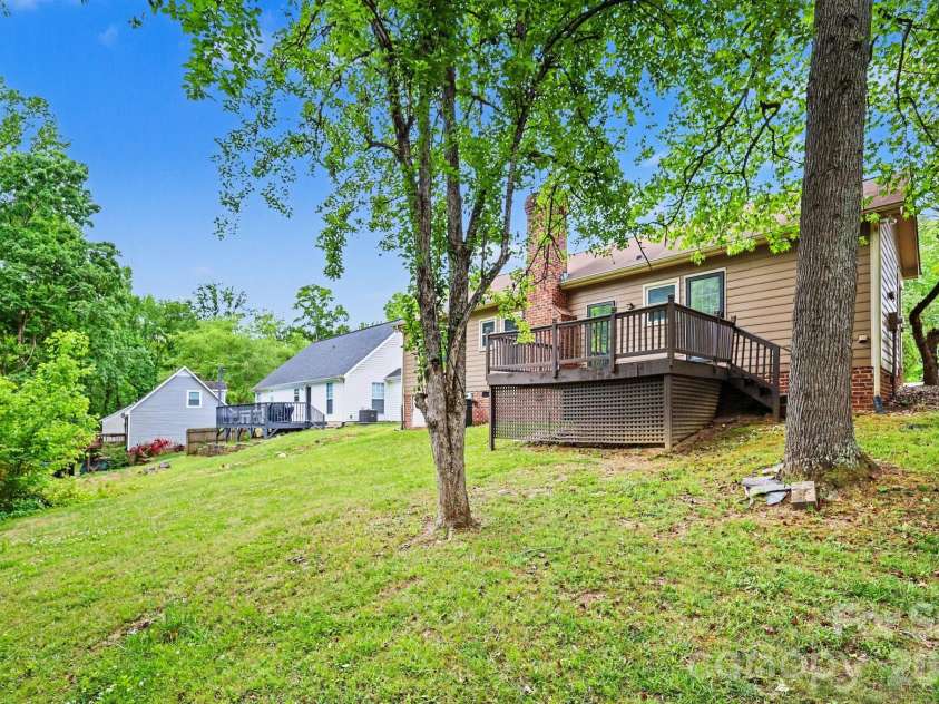 1201 Ashford Street, Charlotte, NC 28214.  MLS# CAR4376369, YatesRealty ID 19737. 