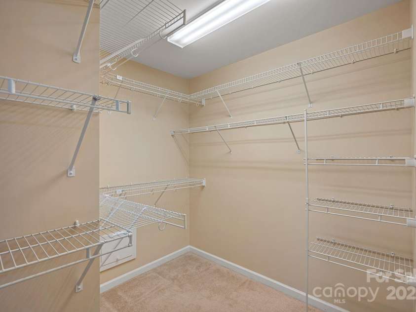 2043 Covered Bridge Court, Rock Hill, SC 29732.  MLS# CAR4285482, YatesRealty ID 19738. Huge walk-in Closet in next to Primary Bathroom!