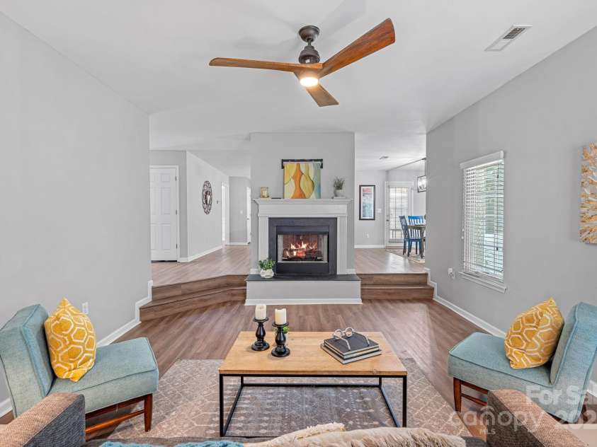 2043 Covered Bridge Court, Rock Hill, SC 29732.  MLS# CAR4285482, YatesRealty ID 19738. Sunken Great room looking at 