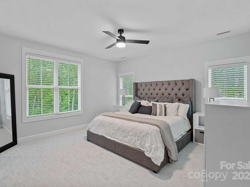 9564 Regent Drive, Davidson, NC 28036.  MLS# CAR4255953, YatesRealty ID 19739. 2nd bedroom