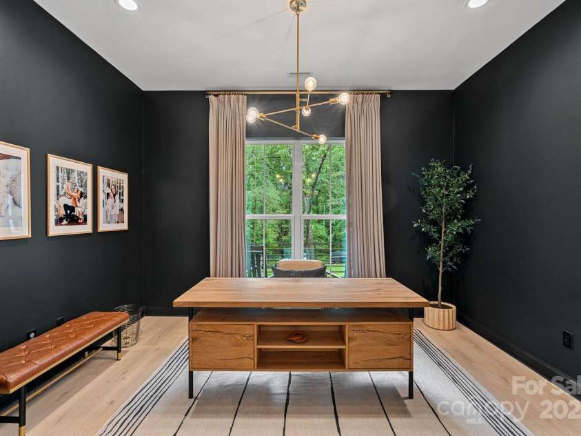 9564 Regent Drive, Davidson, NC 28036.  MLS# CAR4255953, YatesRealty ID 19739. Private Office