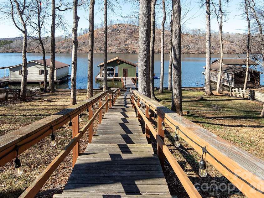 226 Balsam Circle, Troy, NC 27371.  MLS# CAR4341401, YatesRealty ID 1974. 