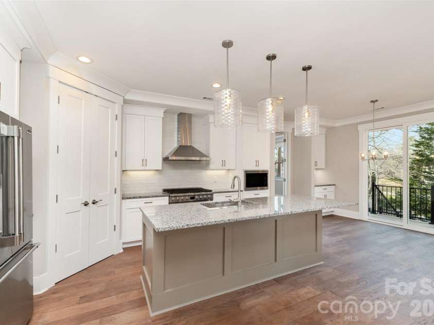 2069 Landry Lane, Rock Hill, SC 29732.  MLS# CAR4389670, YatesRealty ID 19740. Kitchen, Breakfast Area, BBQ Deck
