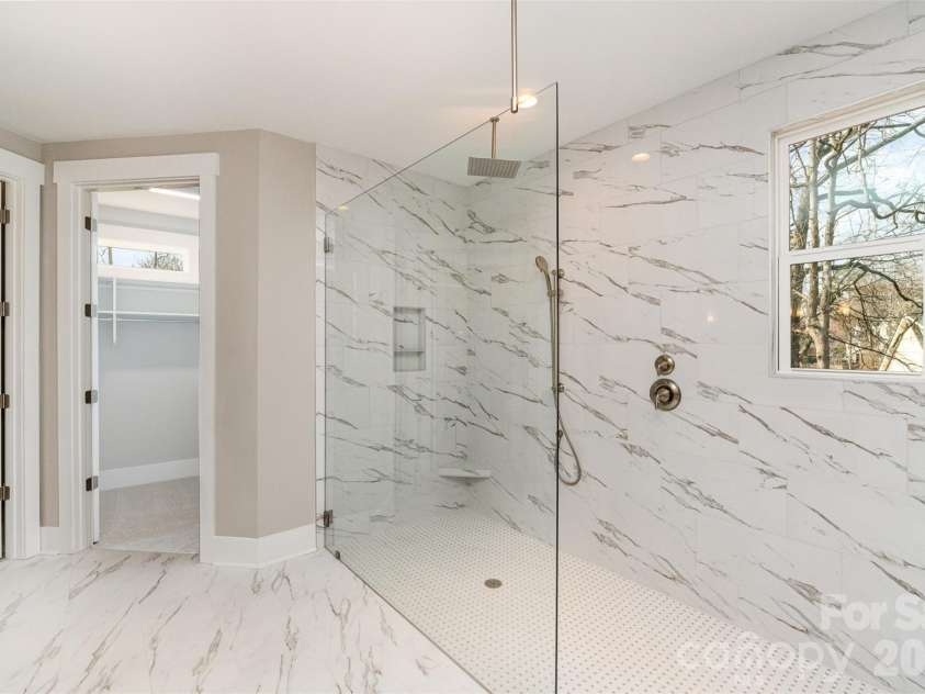2069 Landry Lane, Rock Hill, SC 29732.  MLS# CAR4389670, YatesRealty ID 19740. Primary Bath Suite
