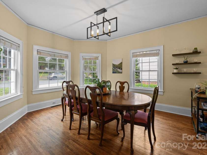 509 Sixth Avenue, Gastonia, NC 28052.  MLS# CAR4257805, YatesRealty ID 19740. 