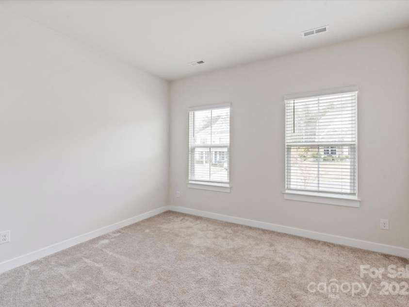 10241 Black Locust Lane, Charlotte, NC 28215.  MLS# CAR4239805, YatesRealty ID 19741. 