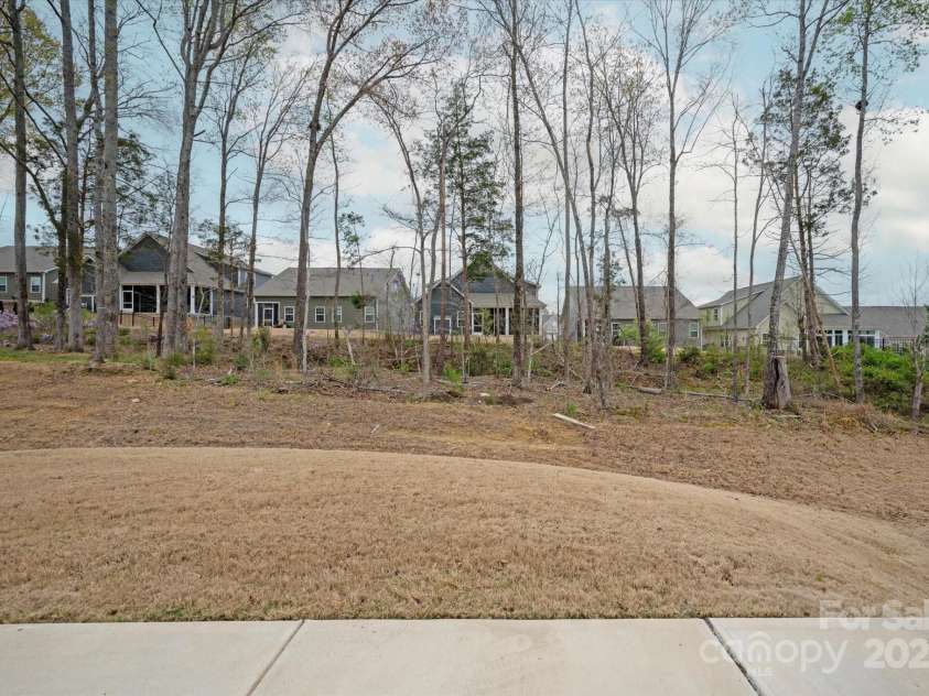 10241 Black Locust Lane, Charlotte, NC 28215.  MLS# CAR4239805, YatesRealty ID 19741. 