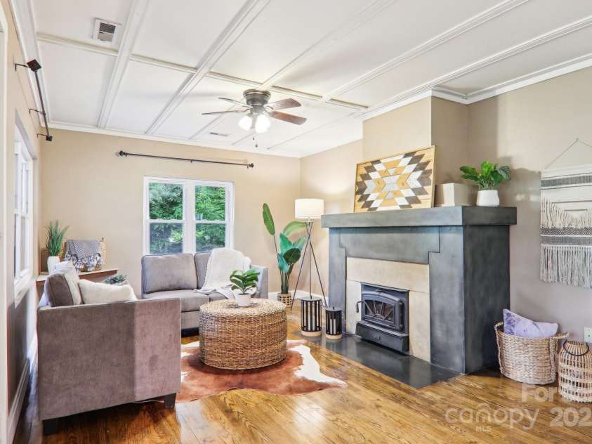 108 Patton Hill Road, Swannanoa, NC 28778.  MLS# CAR4254886, YatesRealty ID 19742. 