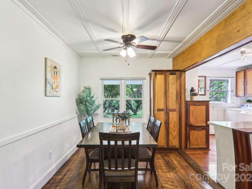 108 Patton Hill Road, Swannanoa, NC 28778.  MLS# CAR4254886, YatesRealty ID 19742. 