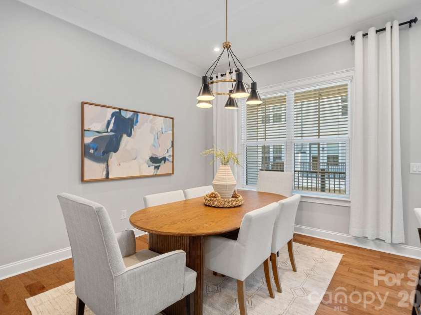 2543 Deacon Avenue, Charlotte, NC 28204.  MLS# CAR4375076, YatesRealty ID 19742. Dining area