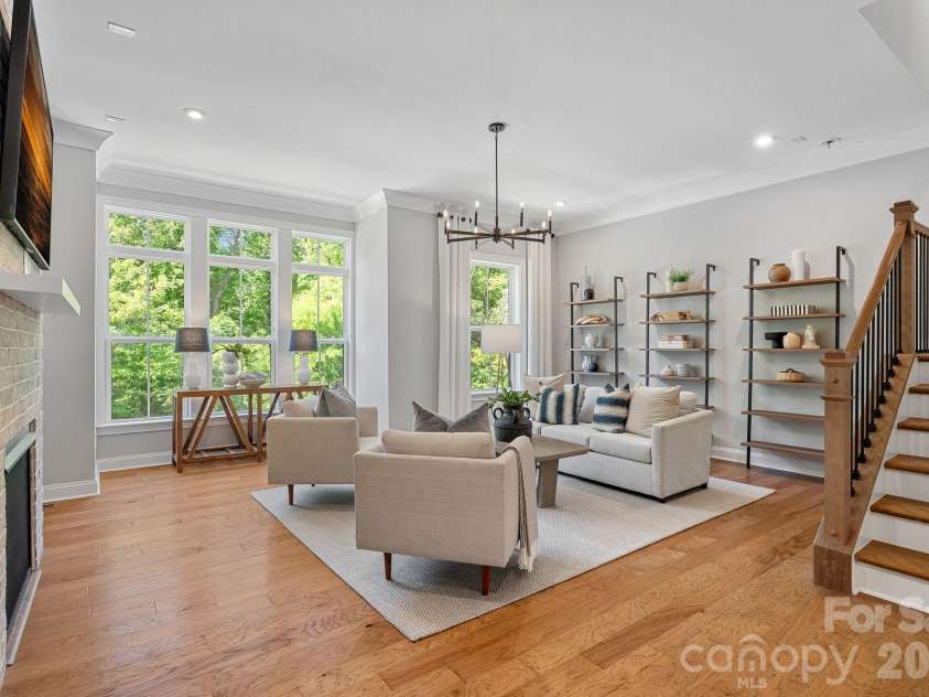 2543 Deacon Avenue, Charlotte, NC 28204.  MLS# CAR4375076, YatesRealty ID 19742. Living room