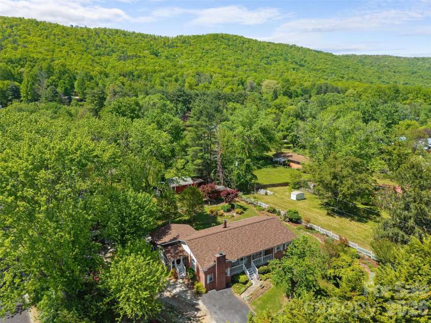 4 Forge Drive, Mills River, NC 28759.  MLS# CAR4373481, YatesRealty ID 19743. 