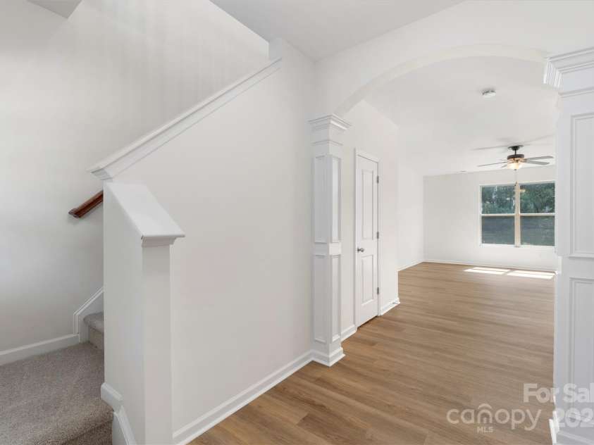 858 Rook Road, Charlotte, NC 28216.  MLS# CAR4269676, YatesRealty ID 19743. 