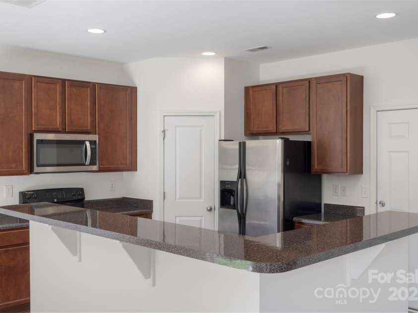 858 Rook Road, Charlotte, NC 28216.  MLS# CAR4269676, YatesRealty ID 19743. 
