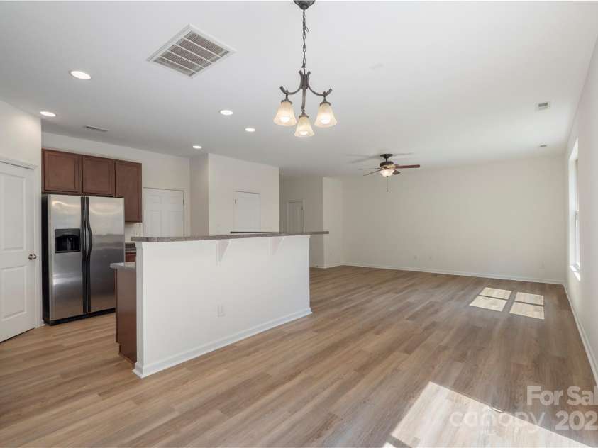 858 Rook Road, Charlotte, NC 28216.  MLS# CAR4269676, YatesRealty ID 19743. 