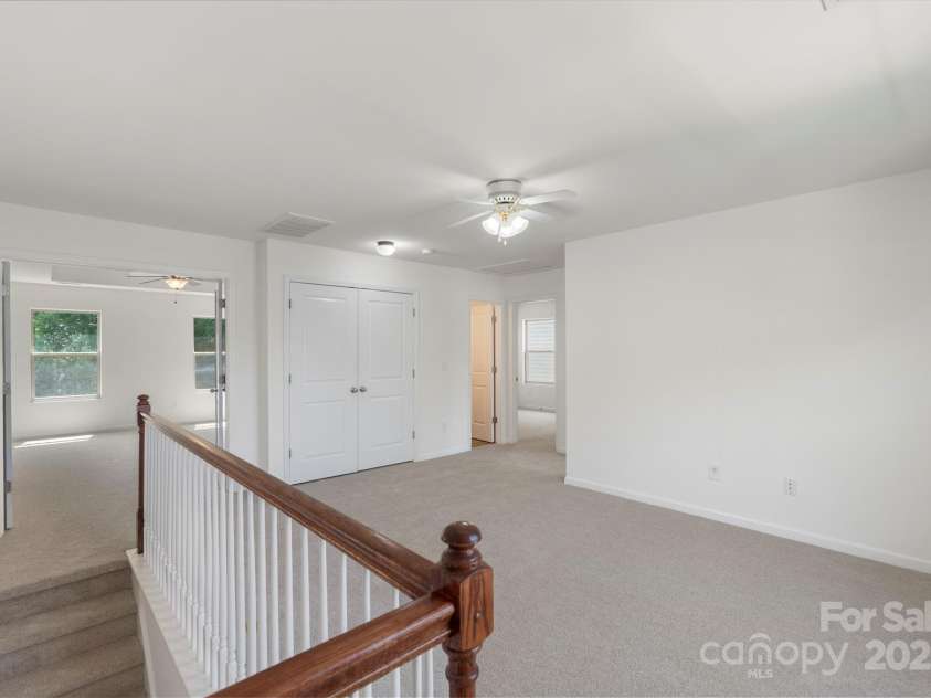 858 Rook Road, Charlotte, NC 28216.  MLS# CAR4269676, YatesRealty ID 19743. 