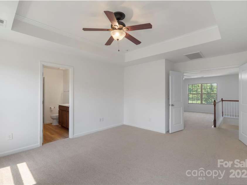 858 Rook Road, Charlotte, NC 28216.  MLS# CAR4269676, YatesRealty ID 19743. 