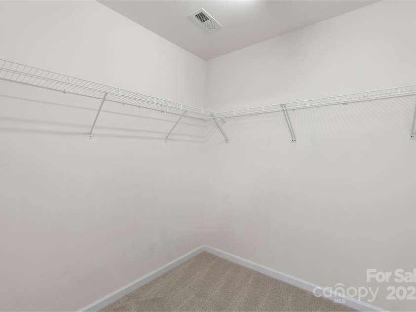 858 Rook Road, Charlotte, NC 28216.  MLS# CAR4269676, YatesRealty ID 19743. 