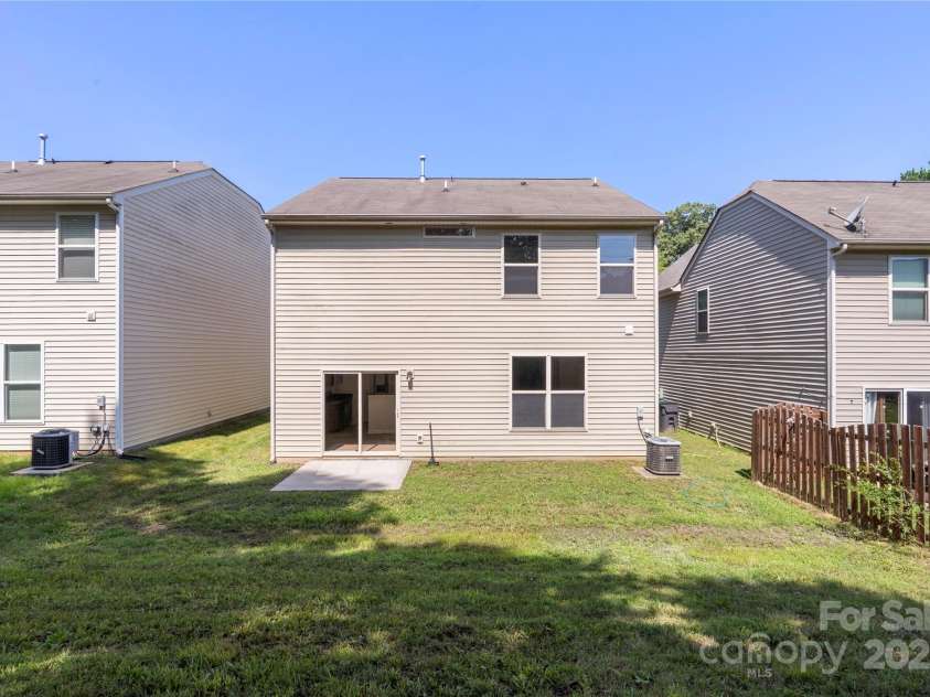 858 Rook Road, Charlotte, NC 28216.  MLS# CAR4269676, YatesRealty ID 19743. 