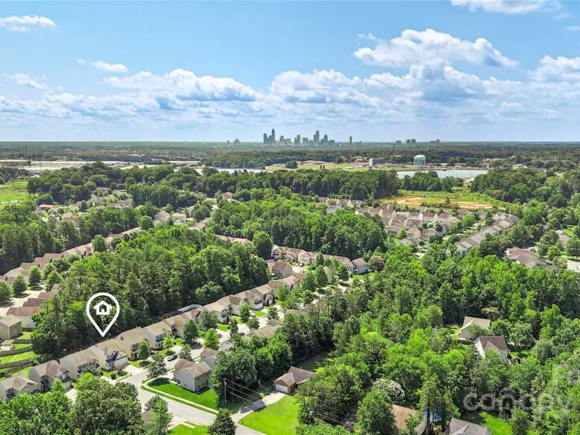 858 Rook Road, Charlotte, NC 28216.  MLS# CAR4269676, YatesRealty ID 19743. Location, location, location!