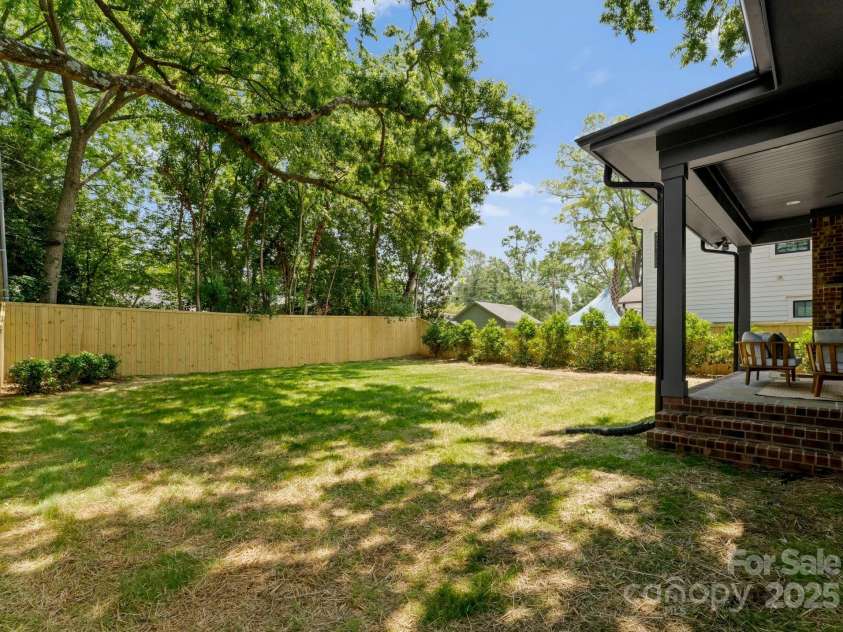 2921 Windsor Avenue, Charlotte, NC 28209.  MLS# CAR4268835, YatesRealty ID 19745. 