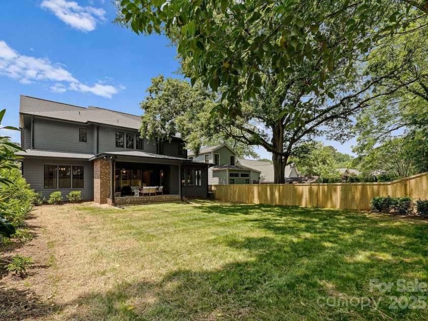 2921 Windsor Avenue, Charlotte, NC 28209.  MLS# CAR4268835, YatesRealty ID 19745. 