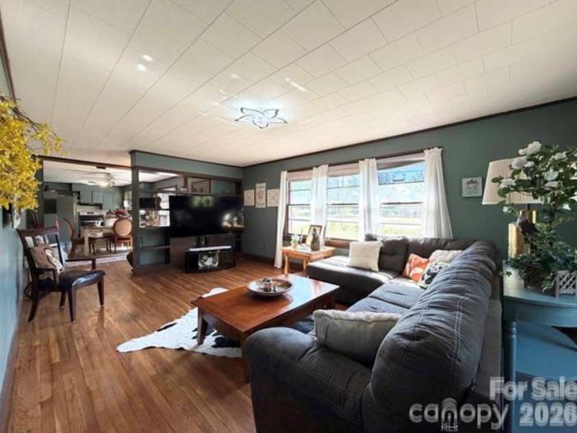 3162 Morganton Boulevard, Lenoir, NC 28645.  MLS# CAR4423973, YatesRealty ID 19745. 