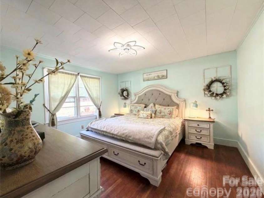 3162 Morganton Boulevard, Lenoir, NC 28645.  MLS# CAR4423973, YatesRealty ID 19745. 