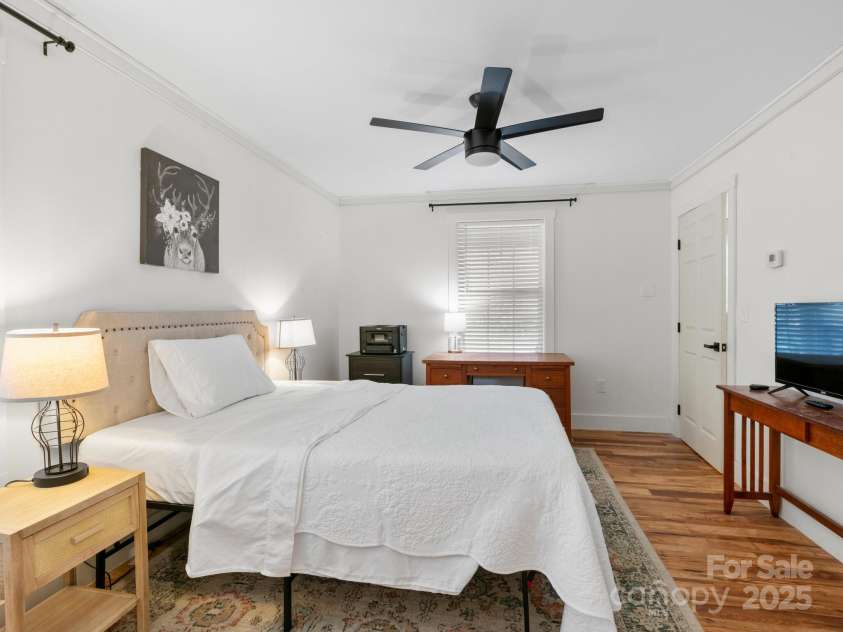10 Bear Trail, Fairview, NC 28730.  MLS# CAR4232914, YatesRealty ID 19748. Primary bedroom.