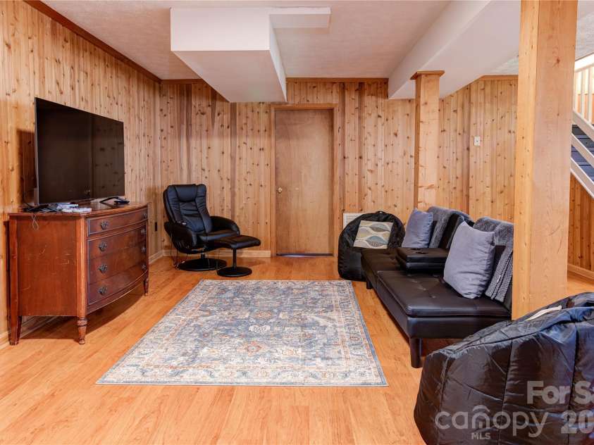 208 Altamahaw Avenue, Black Mountain, NC 28711.  MLS# CAR4375940, YatesRealty ID 19749. Very large