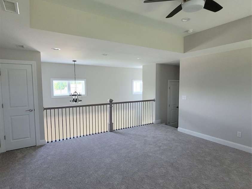 5118 Regents Park Drive, Hickory, NC 28602.  MLS# CAR4257044, YatesRealty ID 1975. 2nd floor flex space