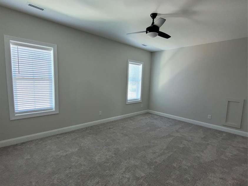 5118 Regents Park Drive, Hickory, NC 28602.  MLS# CAR4257044, YatesRealty ID 1975. 3rd bedroom 