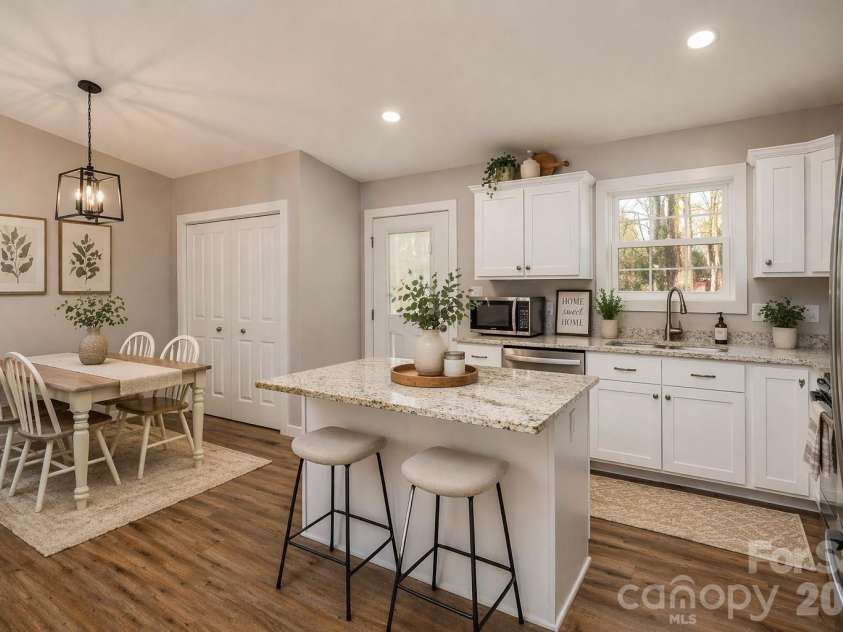 660 9th Street, Newton, NC 28658.  MLS# CAR4357825, YatesRealty ID 19750. Kitchen virtually staged
