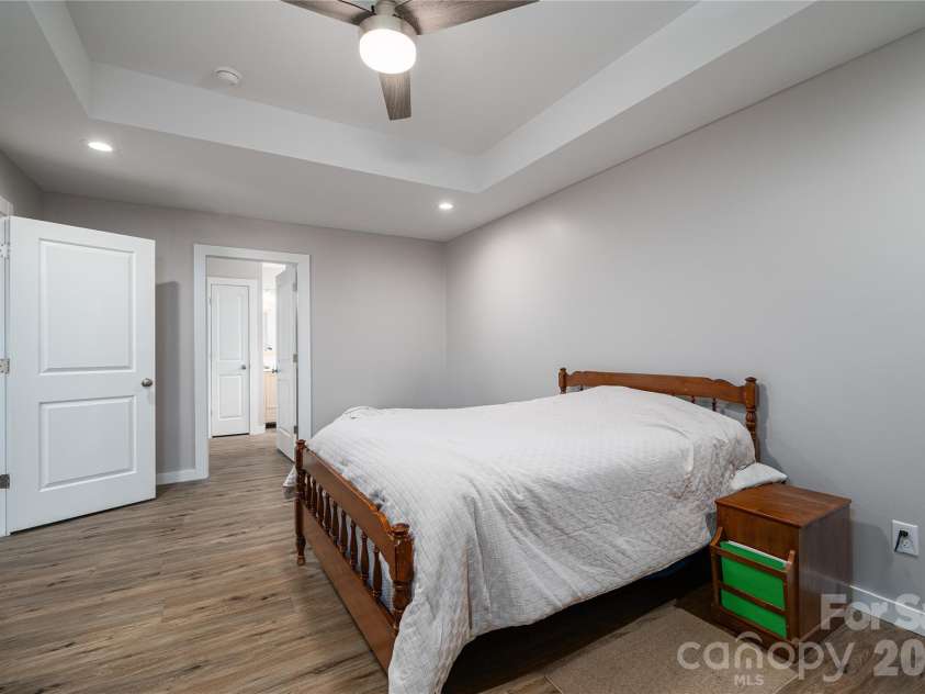 660 9th Street, Newton, NC 28658.  MLS# CAR4357825, YatesRealty ID 19750. Spacious Primary Bedroom