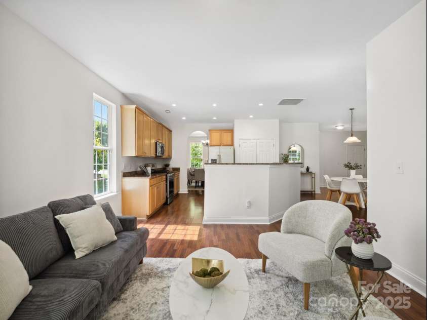 10032 Montrose Drive, Charlotte, NC 28269.  MLS# CAR4225271, YatesRealty ID 19752. 