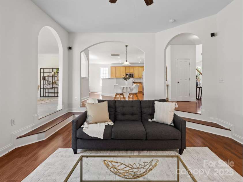 10032 Montrose Drive, Charlotte, NC 28269.  MLS# CAR4225271, YatesRealty ID 19752. 