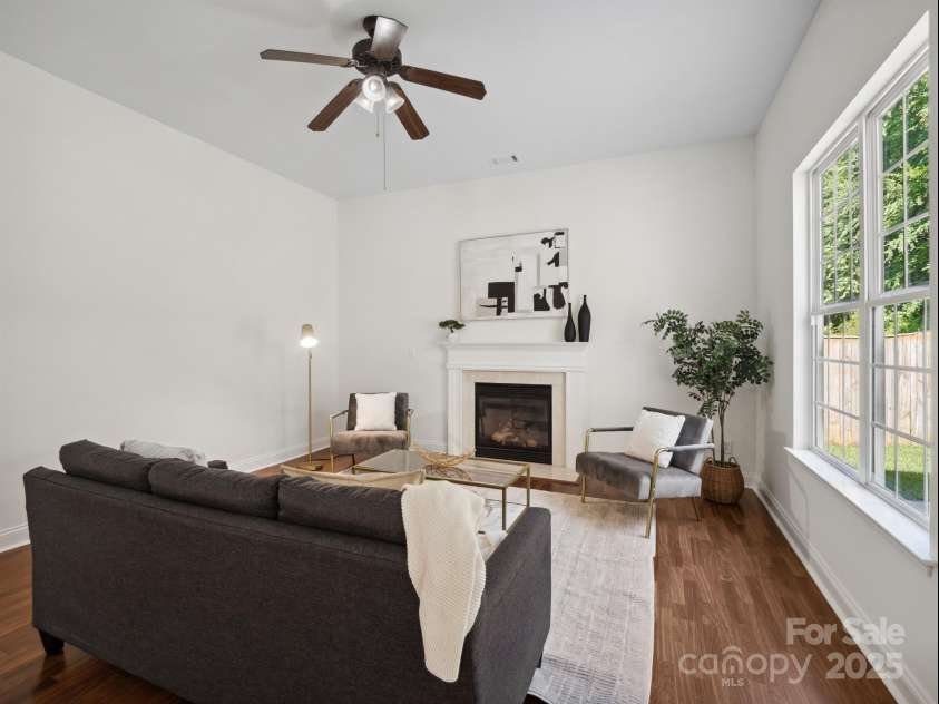 10032 Montrose Drive, Charlotte, NC 28269.  MLS# CAR4225271, YatesRealty ID 19752. 