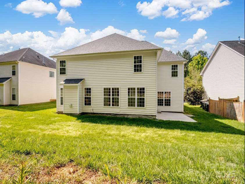 10032 Montrose Drive, Charlotte, NC 28269.  MLS# CAR4225271, YatesRealty ID 19752. 