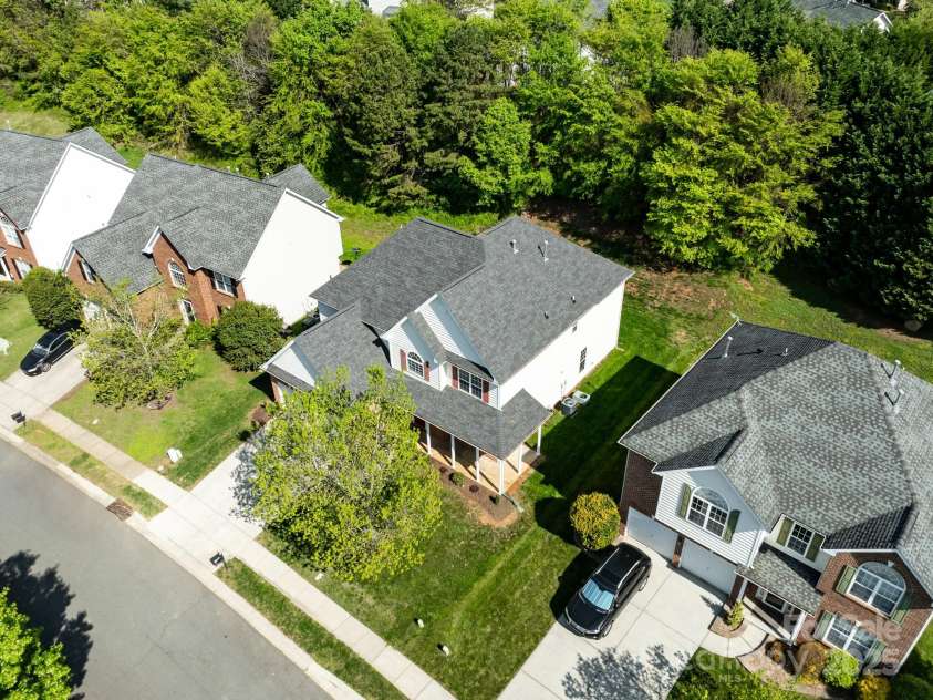 10032 Montrose Drive, Charlotte, NC 28269.  MLS# CAR4225271, YatesRealty ID 19752. 