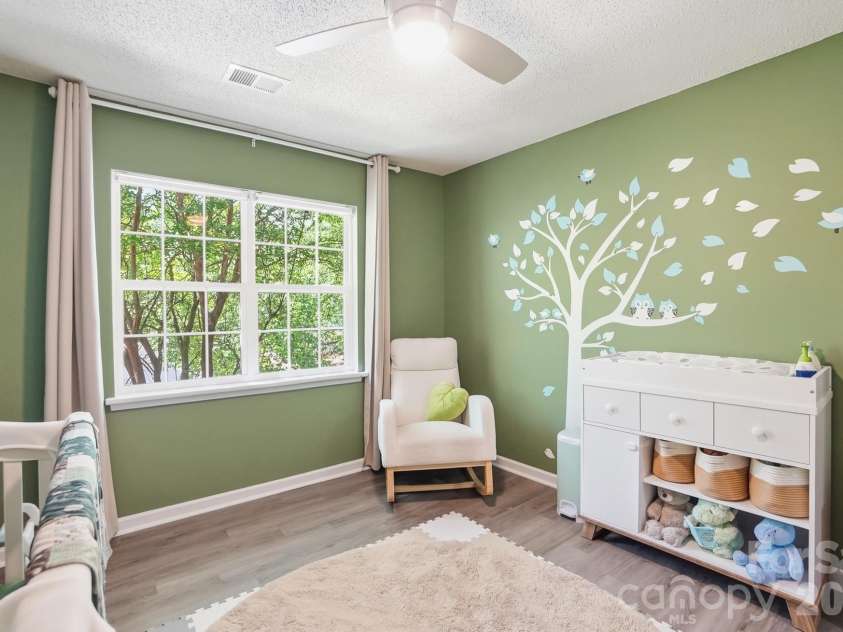 8170 Rudolph Road, Charlotte, NC 28216.  MLS# CAR4373244, YatesRealty ID 19752. 