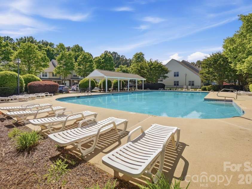 8170 Rudolph Road, Charlotte, NC 28216.  MLS# CAR4373244, YatesRealty ID 19752. Community Pool