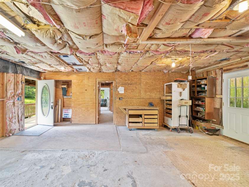 1029 Jacks Creek Road, Burnsville, NC 28714.  MLS# CAR4269578, YatesRealty ID 19753. 