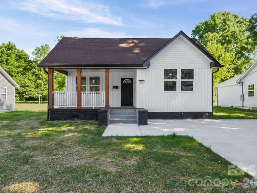 334 Whitner Street, Rock Hill, SC 29730.  MLS# CAR4370902, YatesRealty ID 19753. 