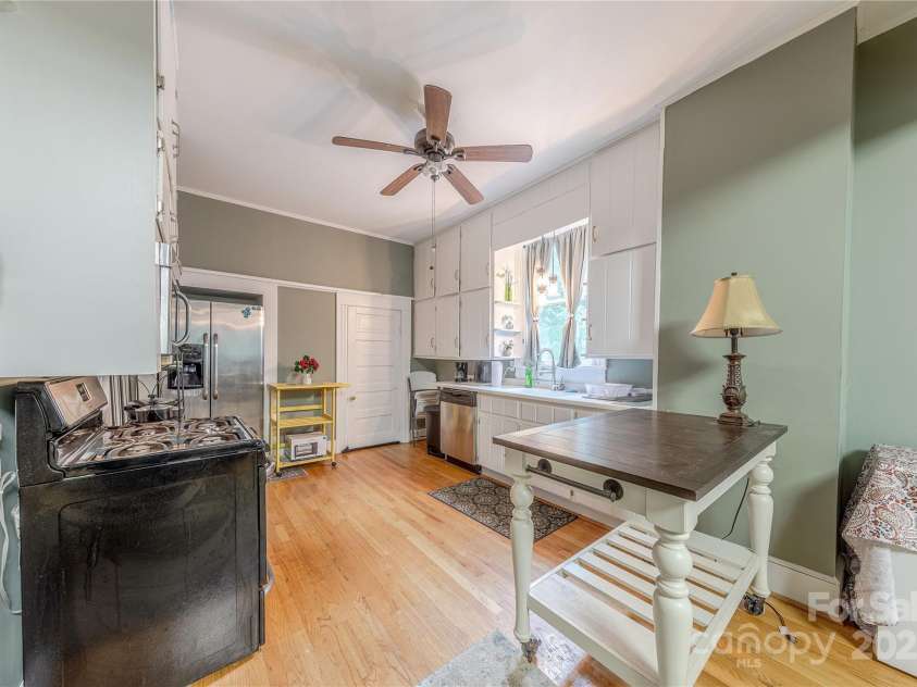 119 Foote Street, Chester, SC 29706.  MLS# CAR4269602, YatesRealty ID 19754. 