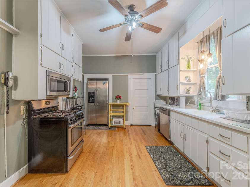 119 Foote Street, Chester, SC 29706.  MLS# CAR4269602, YatesRealty ID 19754. 