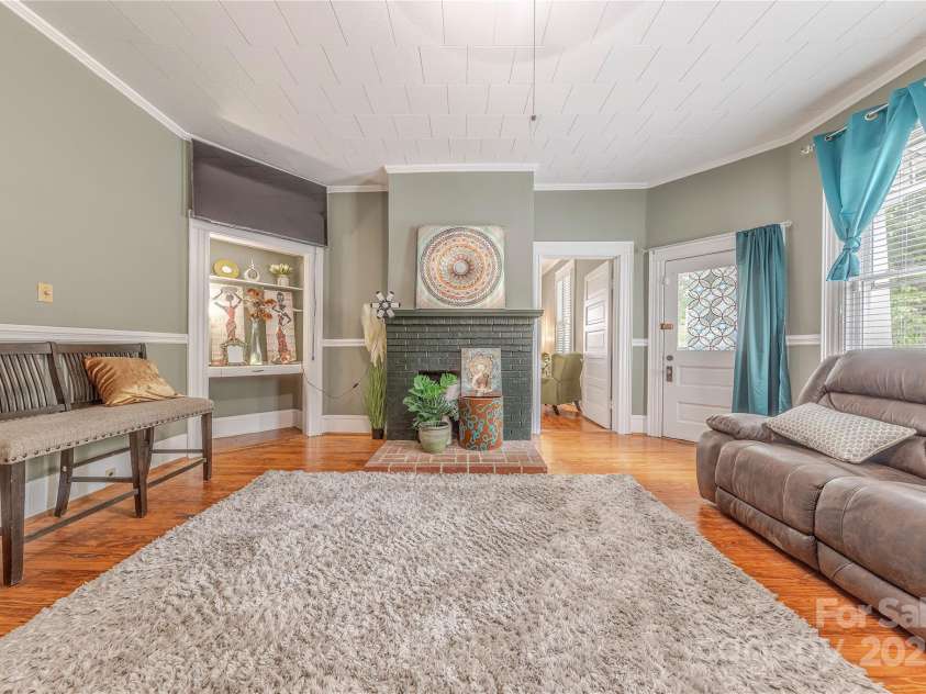 119 Foote Street, Chester, SC 29706.  MLS# CAR4269602, YatesRealty ID 19754. 