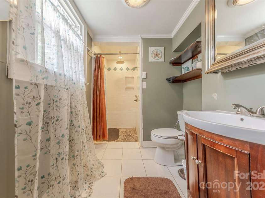 119 Foote Street, Chester, SC 29706.  MLS# CAR4269602, YatesRealty ID 19754. 